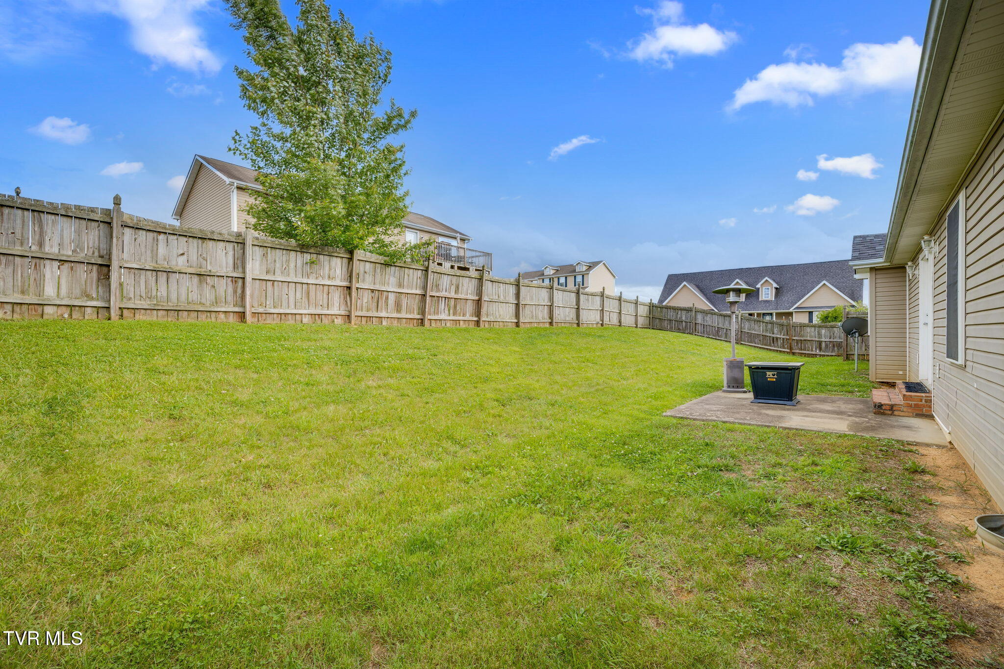 141 Violet Lane, Bluff City, Tennessee image 30