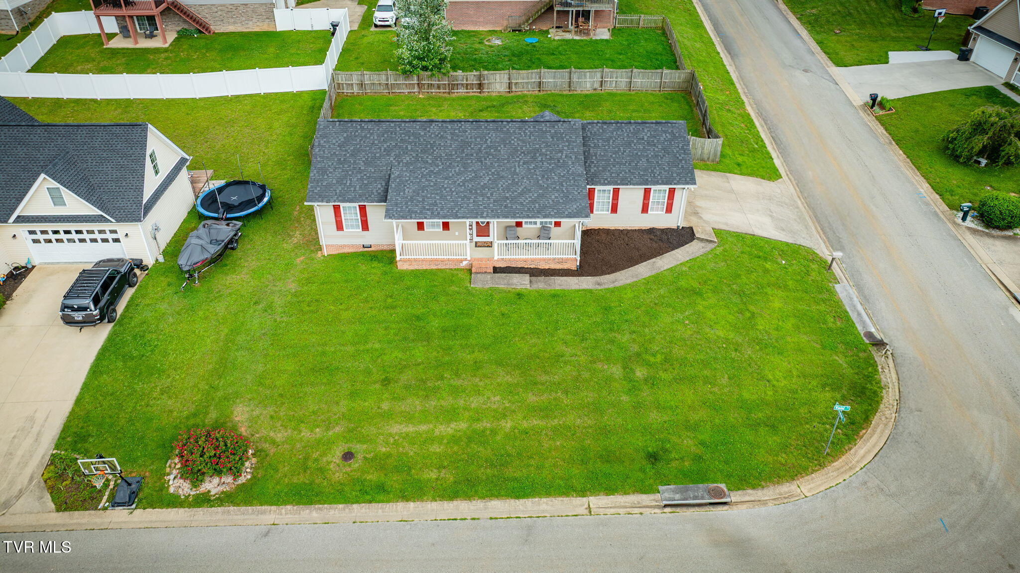 141 Violet Lane, Bluff City, Tennessee image 33