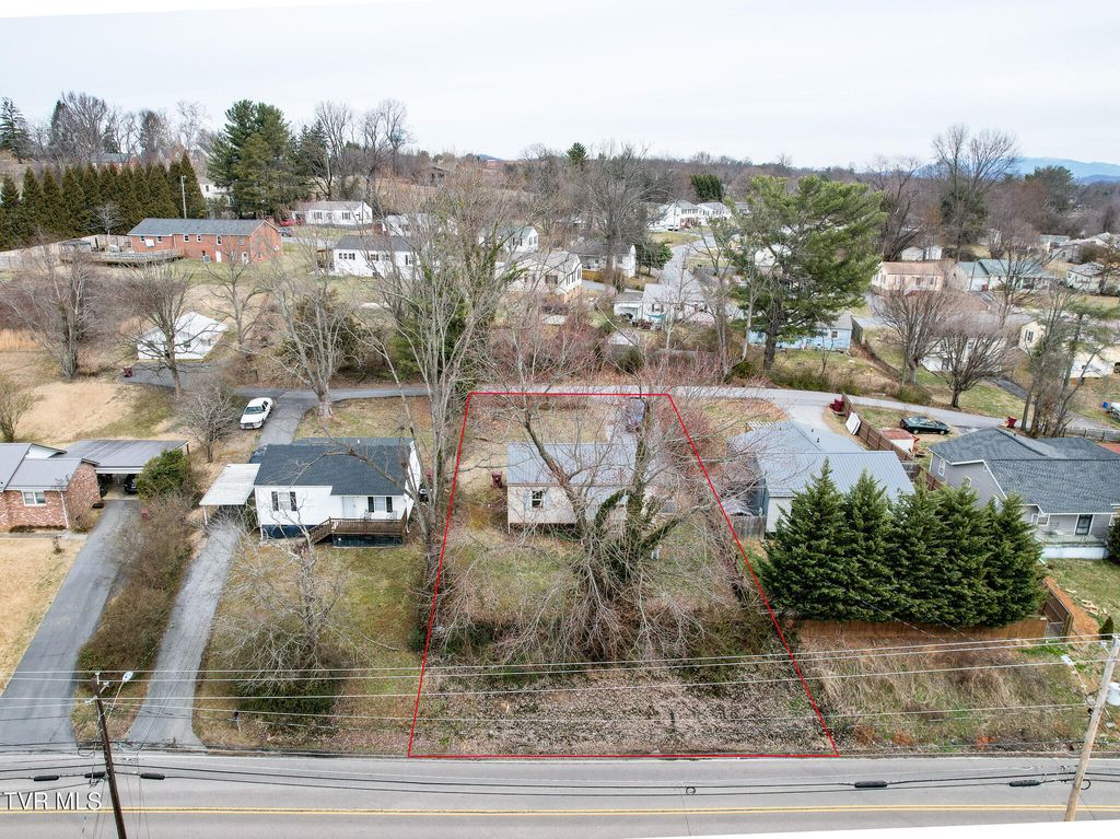 Photo of 1230 Indian Ridge Road, Johnson City, TN 37604 (MLS # 9992591)
