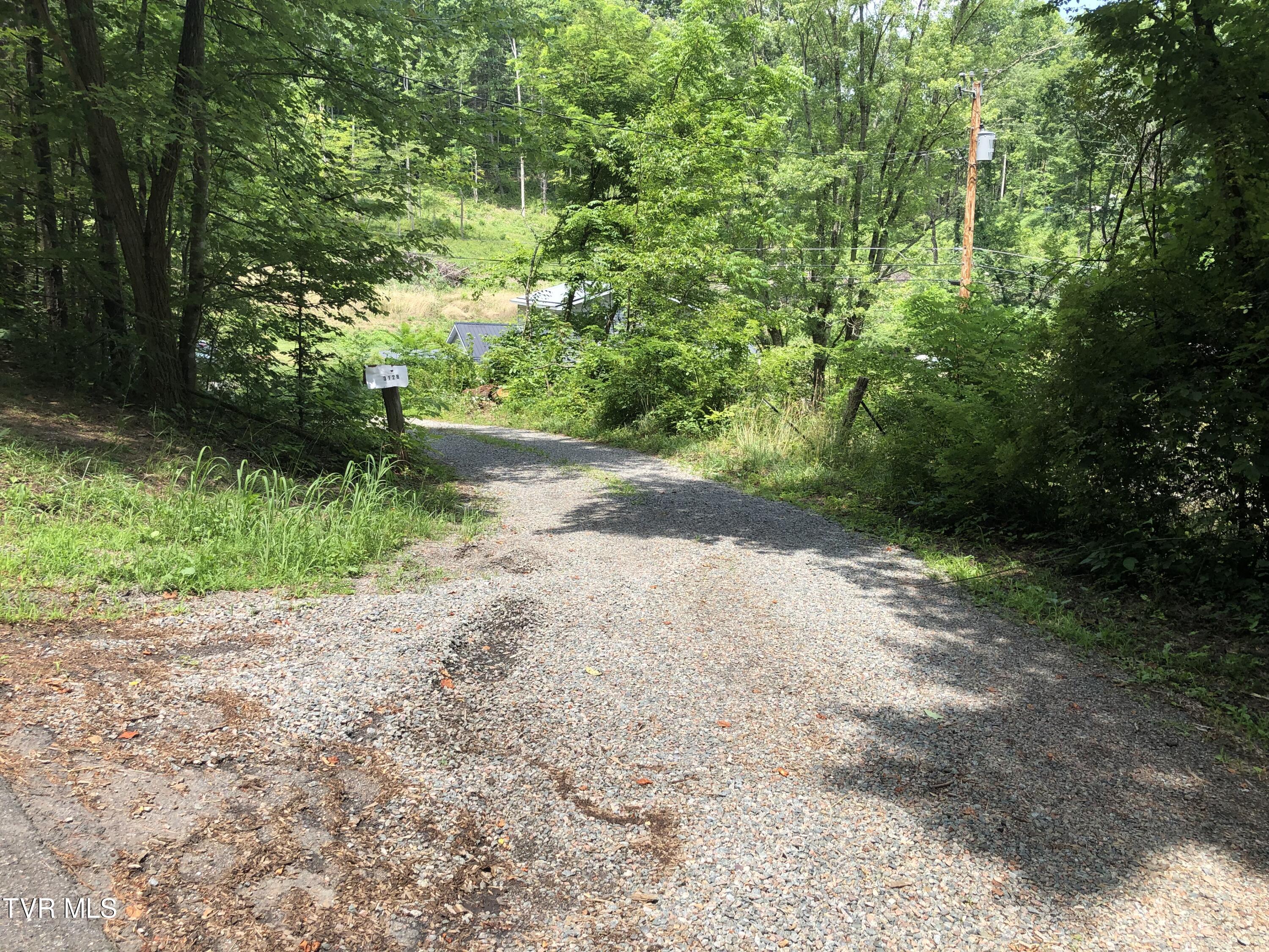 3128 Highway 421, Mountain City, Tennessee image 9