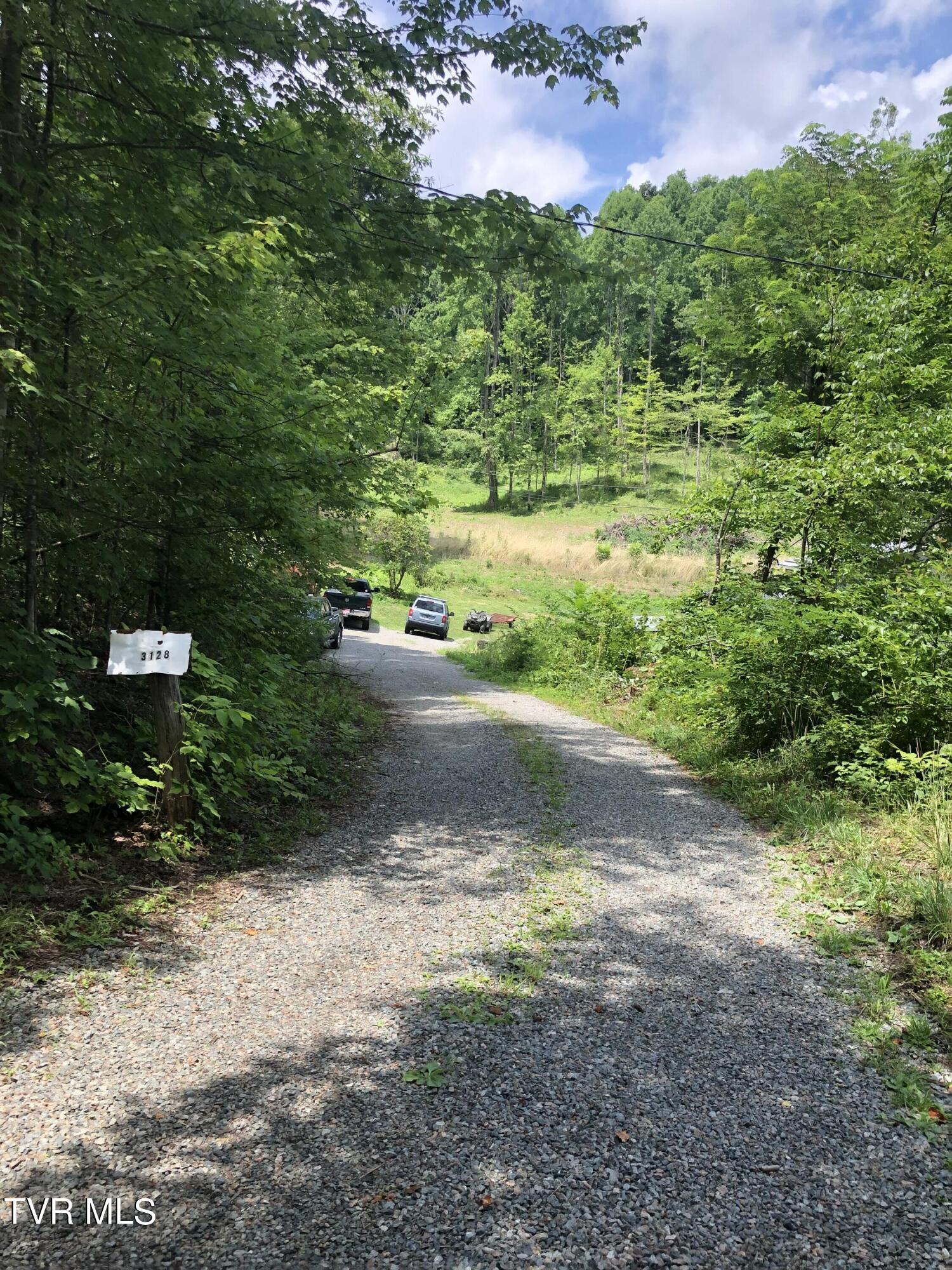 3128 Highway 421, Mountain City, Tennessee image 8