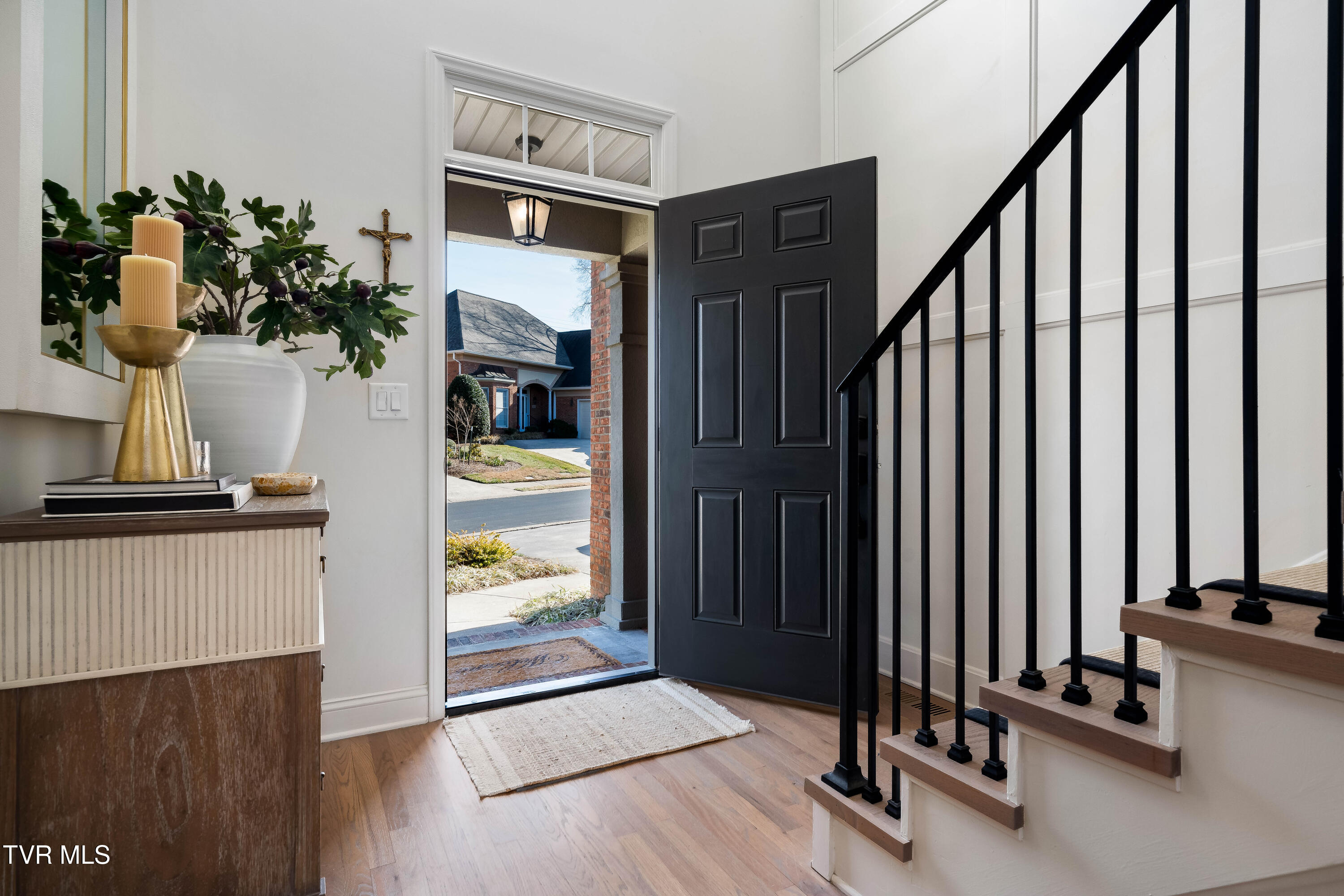 1815 Waters Edge Drive