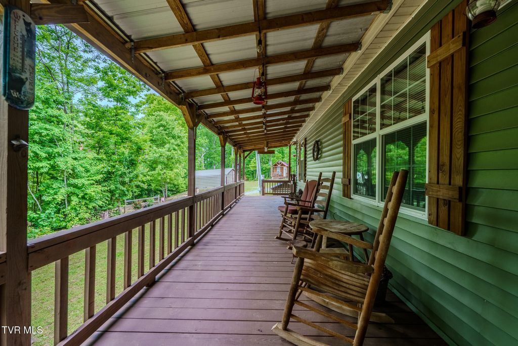 Photo of 1056 Dudley Drive, Sevierville, TN 37876 (MLS # 9995099)