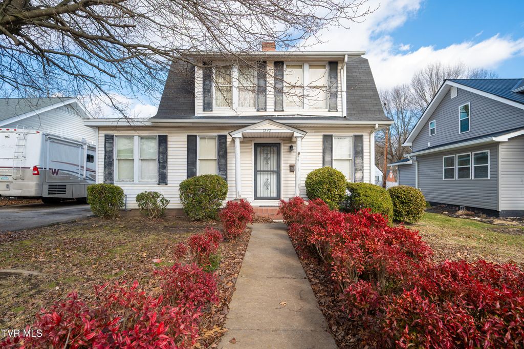 Photo of 1242 Center Street, Kingsport, TN 37660 (MLS # 9990665)