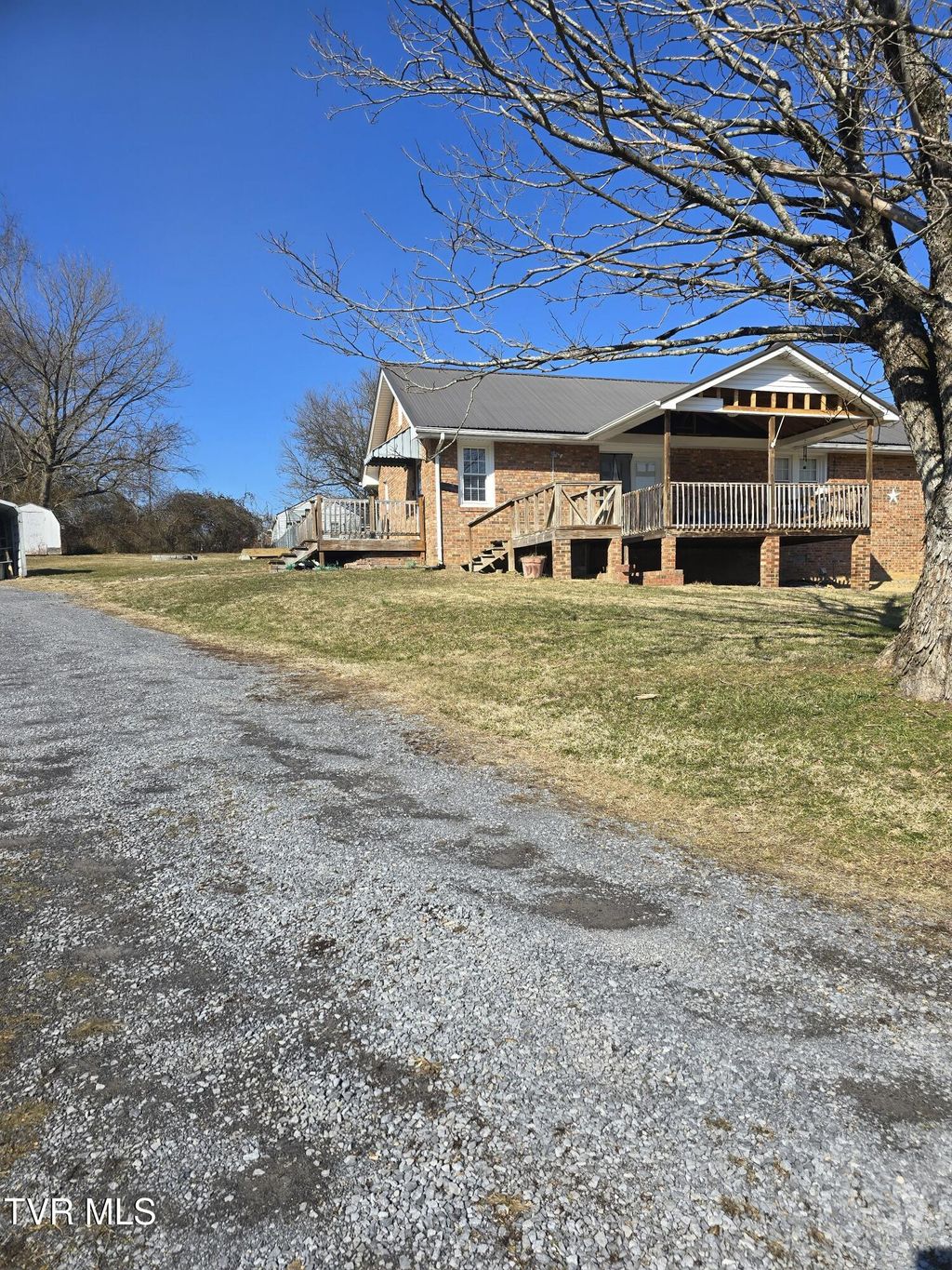 Photo of 1620 Clouds Ford Road, Kingsport, TN 37665 (MLS # 9991004)