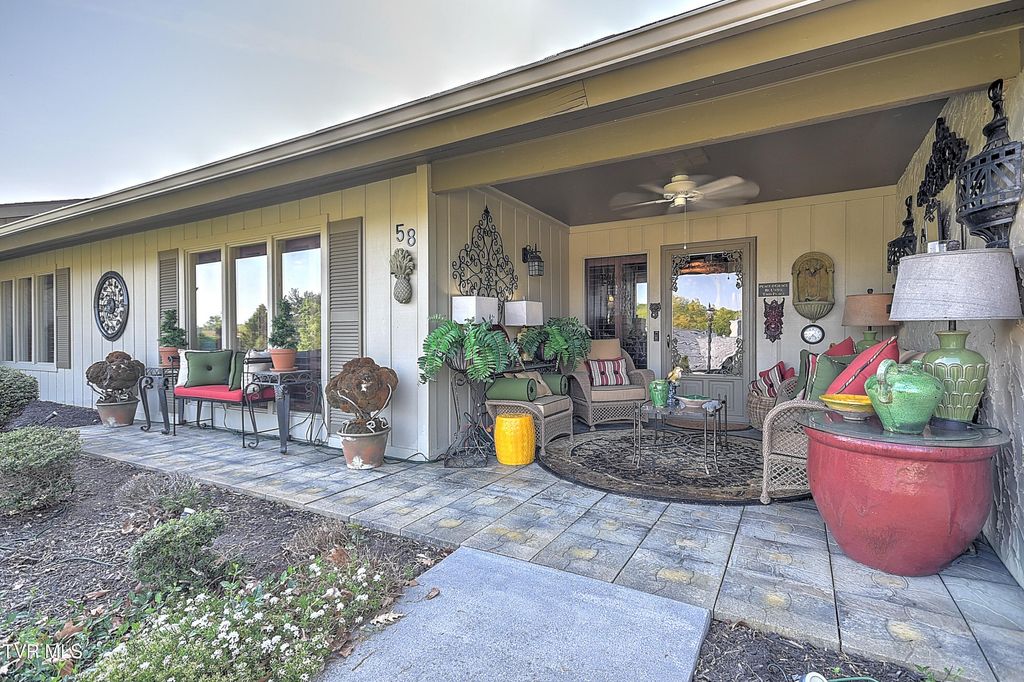 Photo of 58 Whitehall #3, Bristol, TN 37620 (MLS # 9994467)