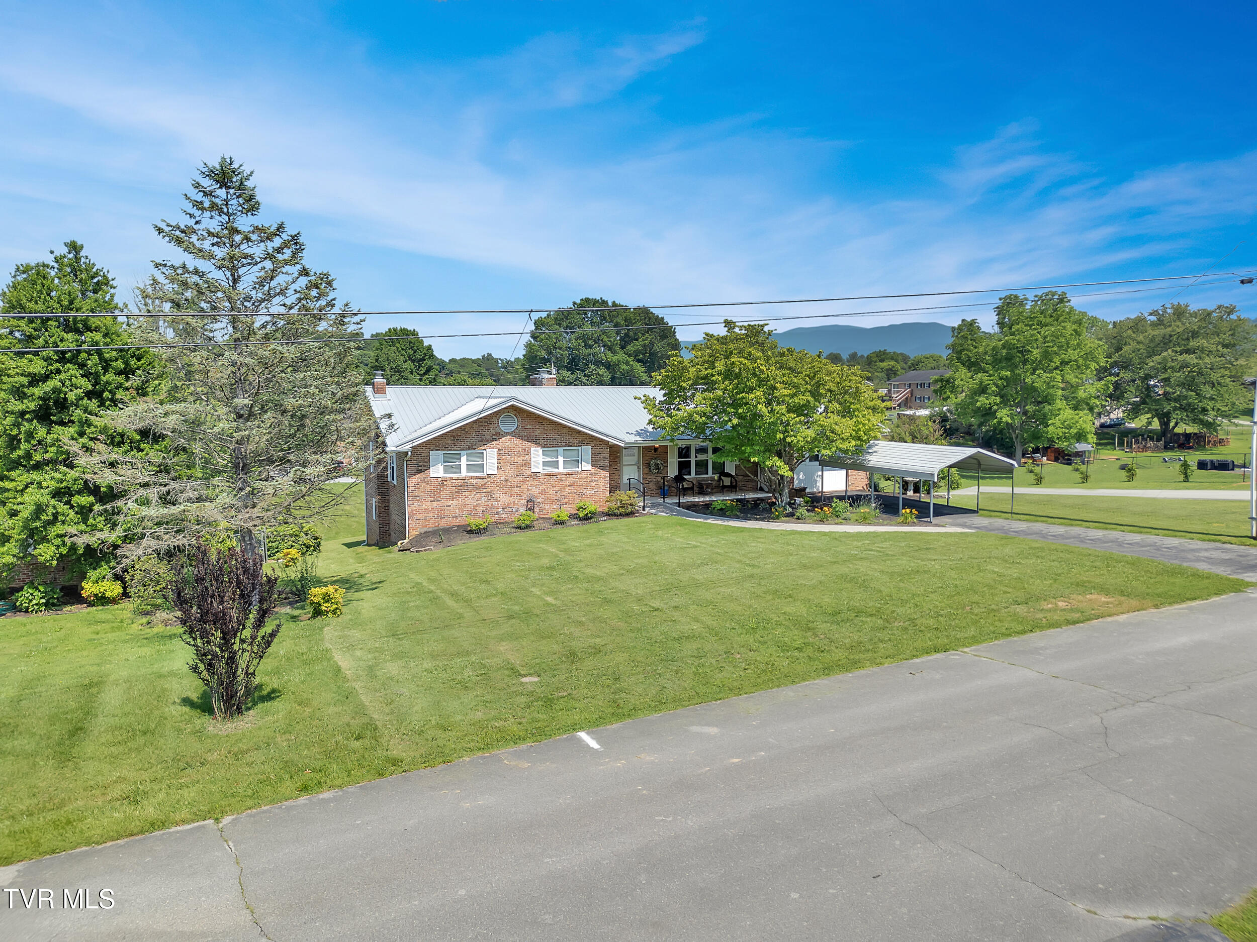 80 Westbrook Drive, Greeneville, Tennessee image 2