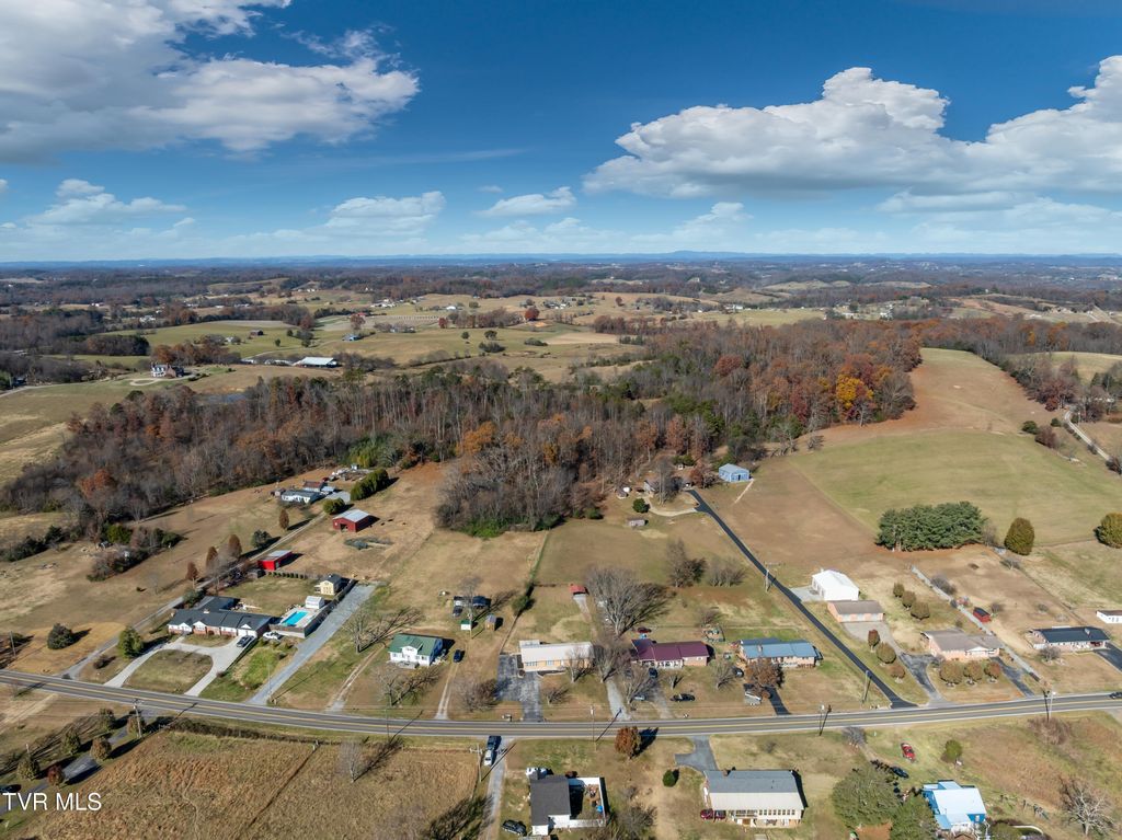 Photo of 5010 Newport Highway, Greeneville, TN 37743 (MLS # 9992500)