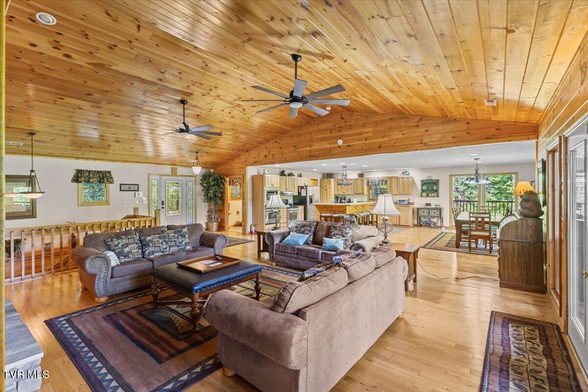 2213 Woodcock Trail, Sevierville, Tennessee image 9