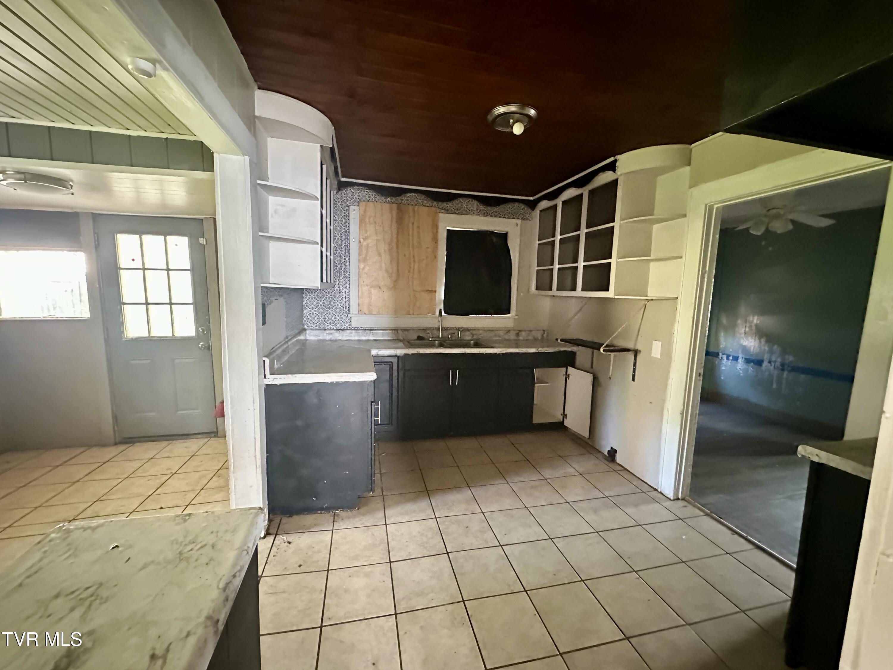 276 Spurgeon Lane, Bristol, Virginia image 10
