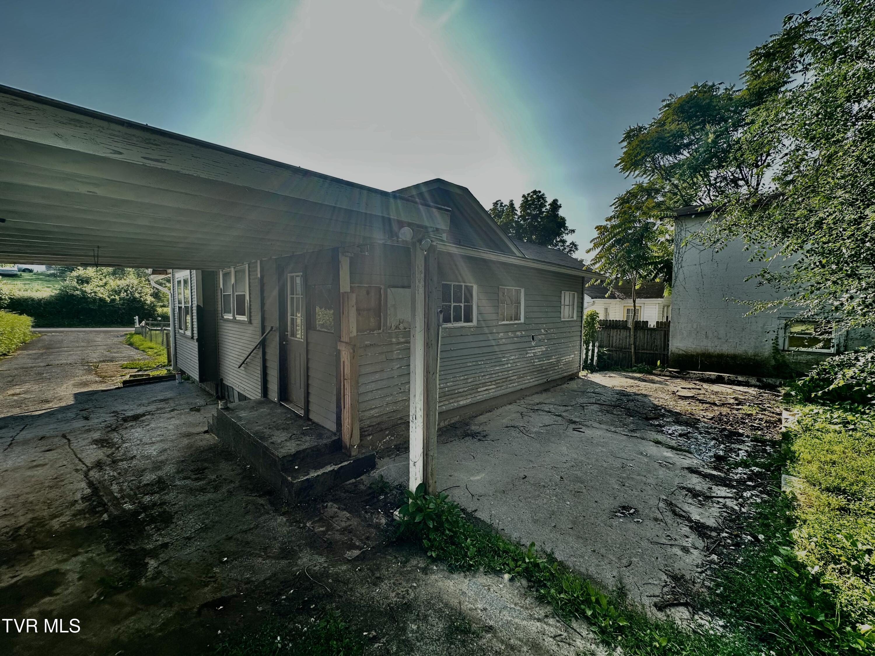 276 Spurgeon Lane, Bristol, Virginia image 4