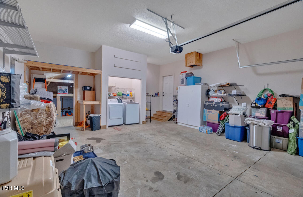 1019 Meadow Brook Drive, Unicoi, Tennessee image 30