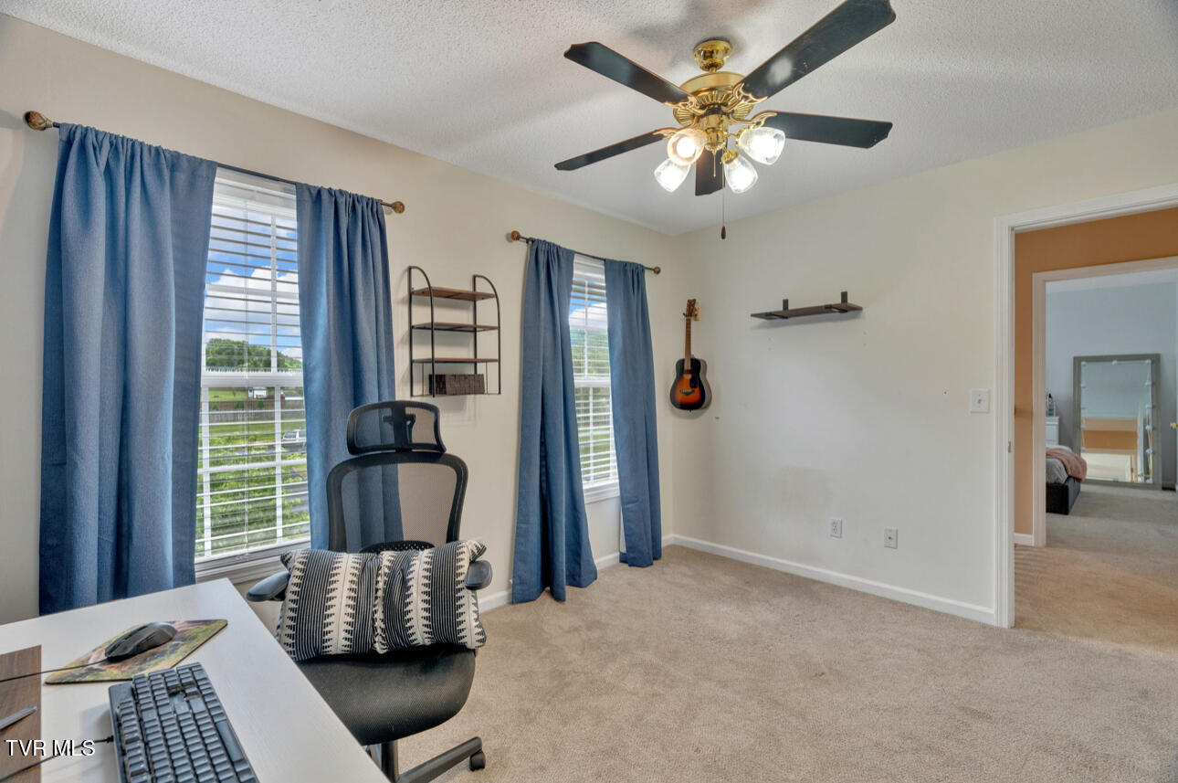 1019 Meadow Brook Drive, Unicoi, Tennessee image 27