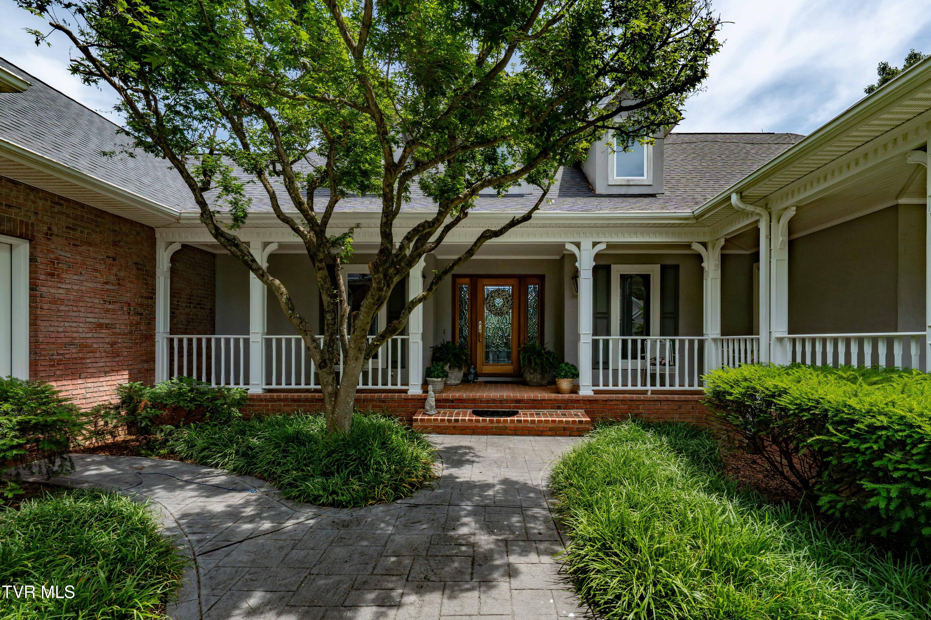105 Black Thorn Drive