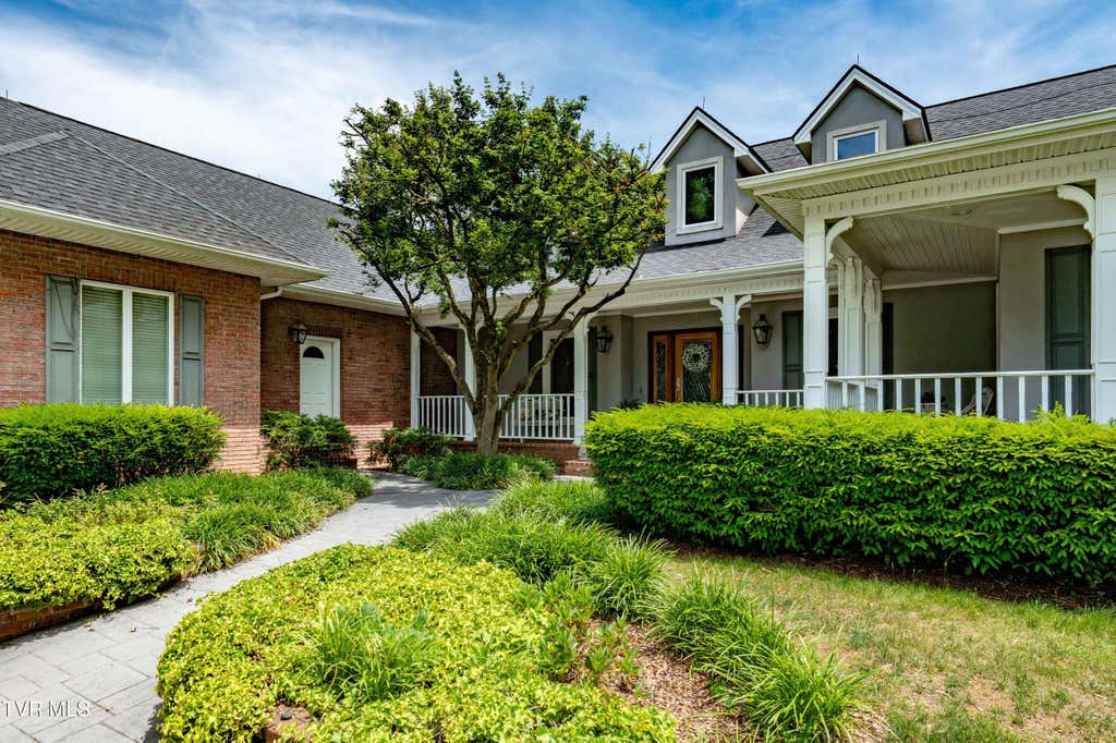 Photo of 105 Black Thorn Drive, Jonesborough, TN 37659 (MLS # 9984482)