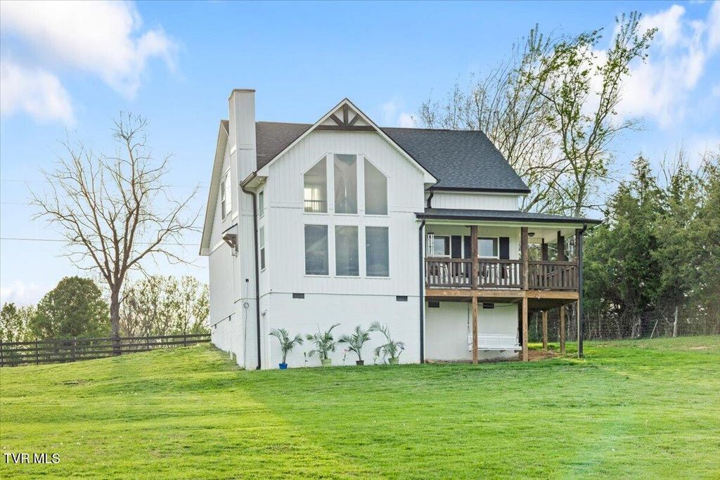 Photo of 250 Burnetts Chapel Lane, Greeneville, TN 37743 (MLS # 9993512)