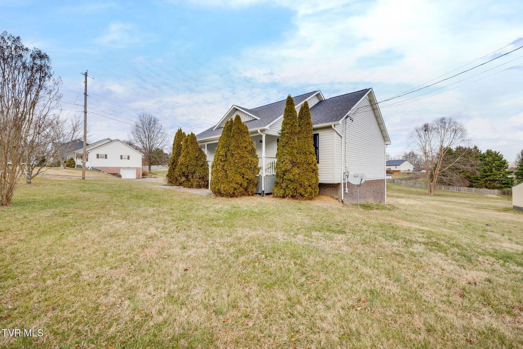 Photo of 468 Old Embreeville Road, Jonesborough, TN 37659 (MLS # 9989944)