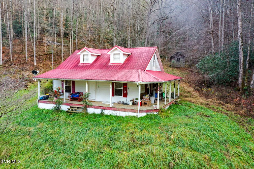 Photo of 709 Johns Creek Road, Del Rio, TN 37727 (MLS # 9992284)