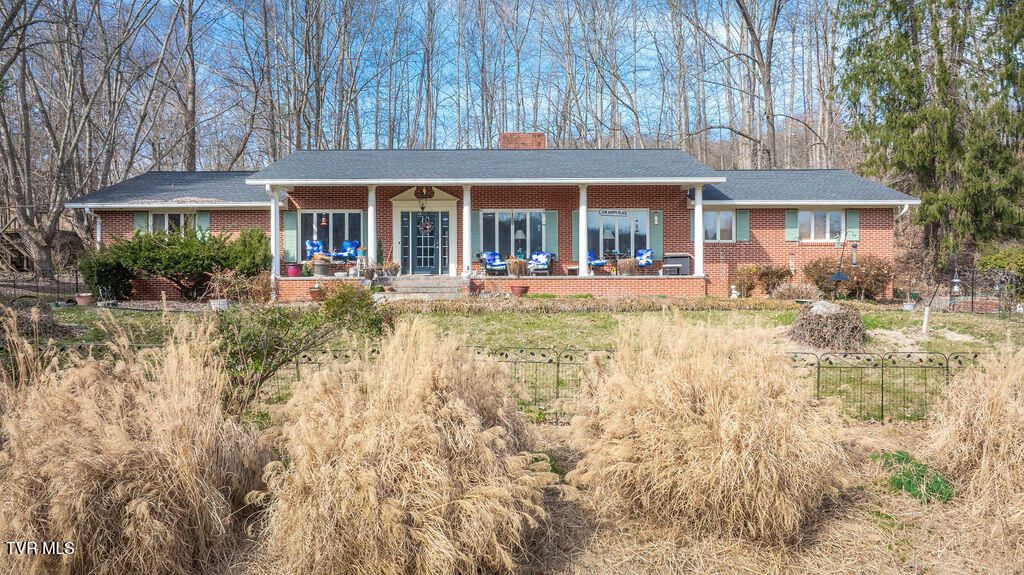 Photo of 250 Hummingbird Lane, Unicoi, TN 37692 (MLS # 9991999)