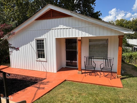 Homes For Sale - 2221 Bay Street<br/> Sullivan County, Bristol, TN 37620