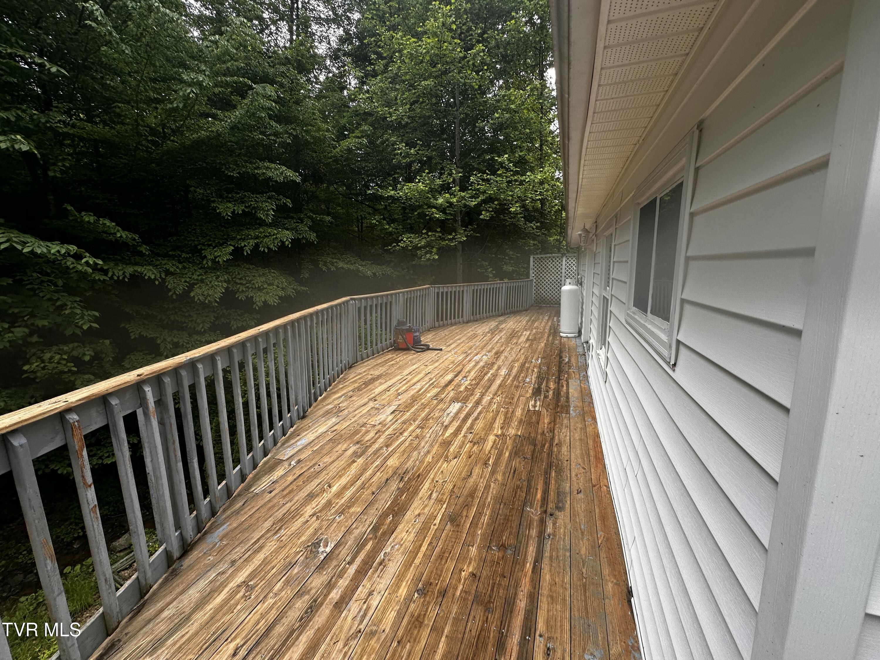 11510 Dogwood Lane, Pound, Virginia image 8