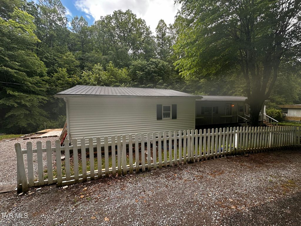 Photo of 11510 Dogwood Lane, Pound, VA 24279 (MLS # 9981020)
