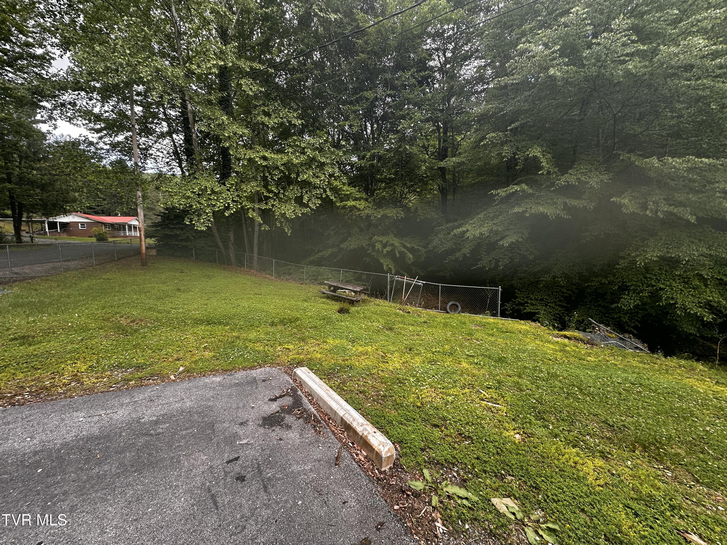 11510 Dogwood Lane, Pound, Virginia image 5