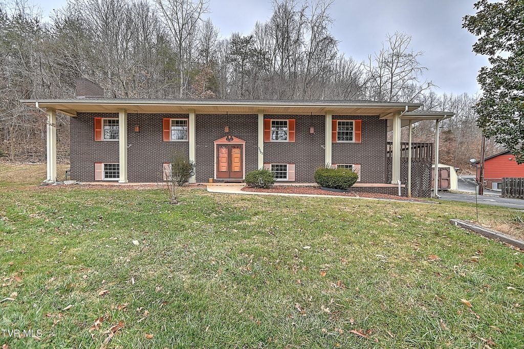 Photo of 5332 Memorial Boulevard, Kingsport, TN 37664 (MLS # 9989709)