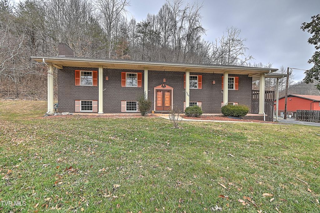 Photo of 5332 Memorial Boulevard, Kingsport, TN 37664 (MLS # 9989709)