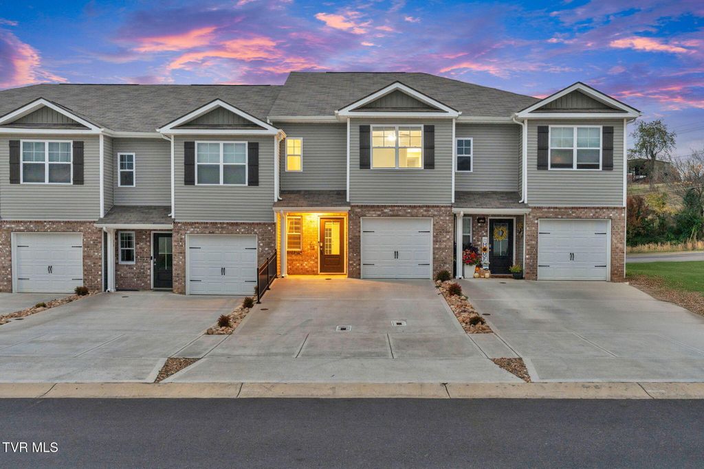 Photo of 26 Moon Rock Court Court #26, Johnson City, TN 37615 (MLS # 9988125)