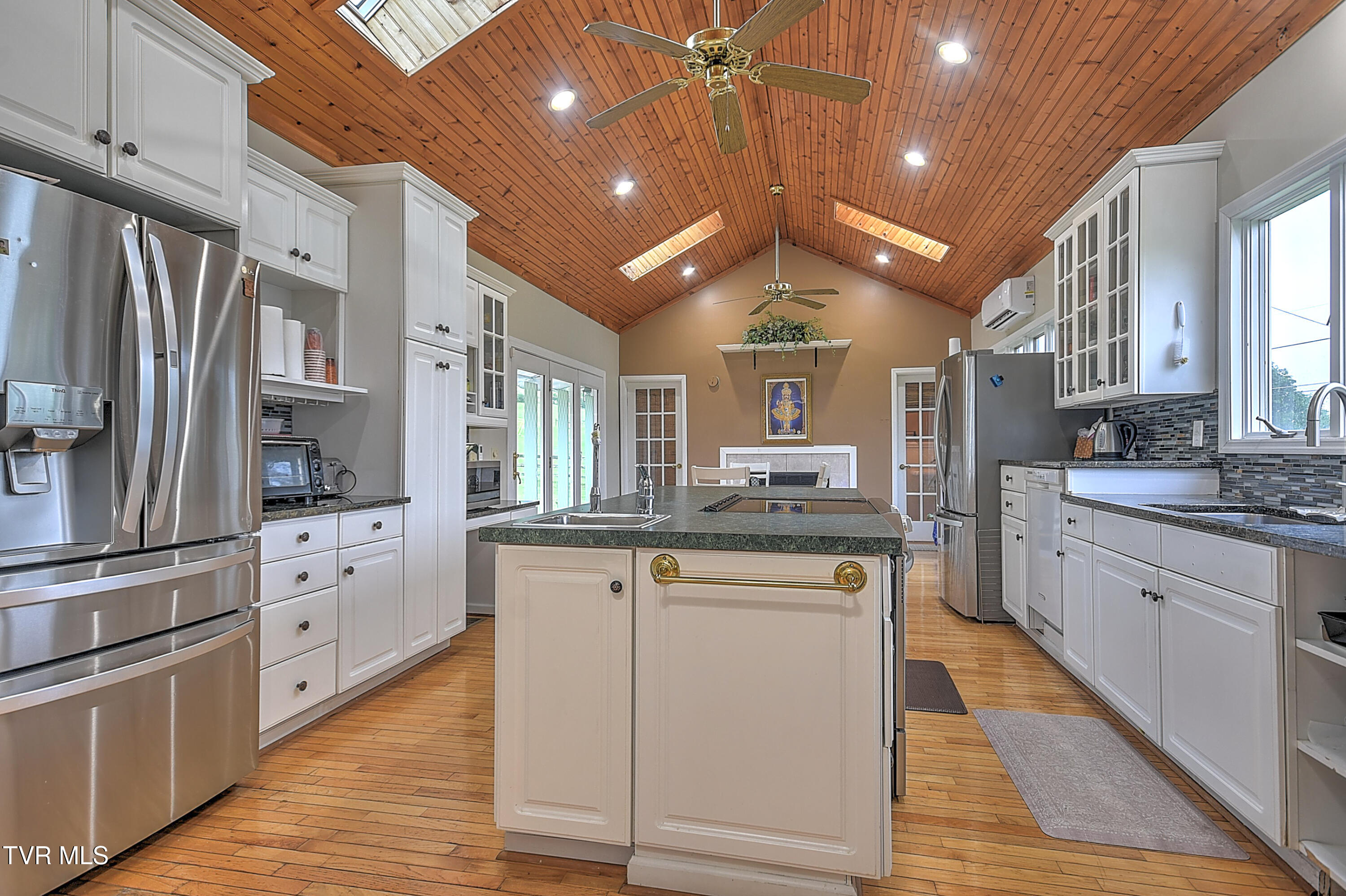 15497 Porterfield Highway, Abingdon, Virginia image 21