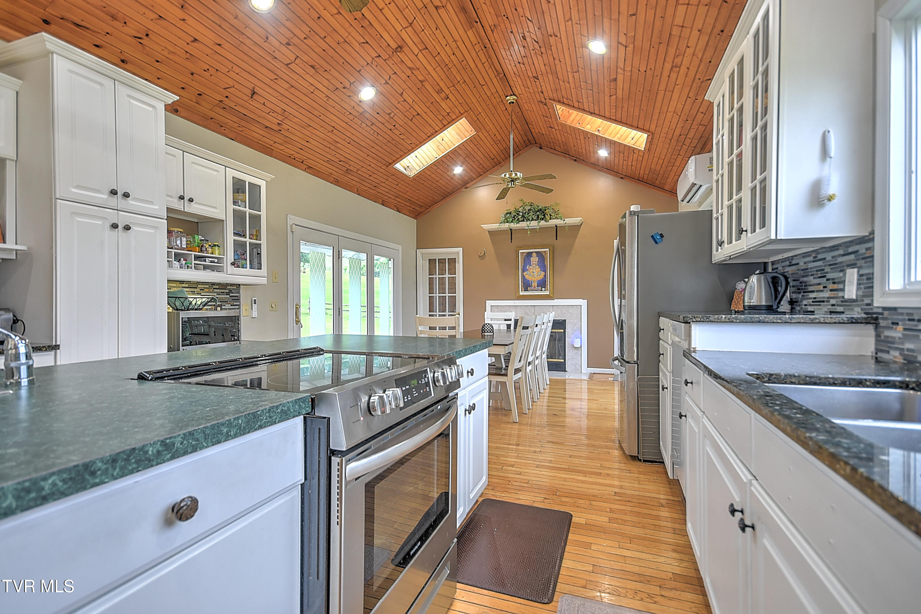 15497 Porterfield Highway, Abingdon, Virginia image 24
