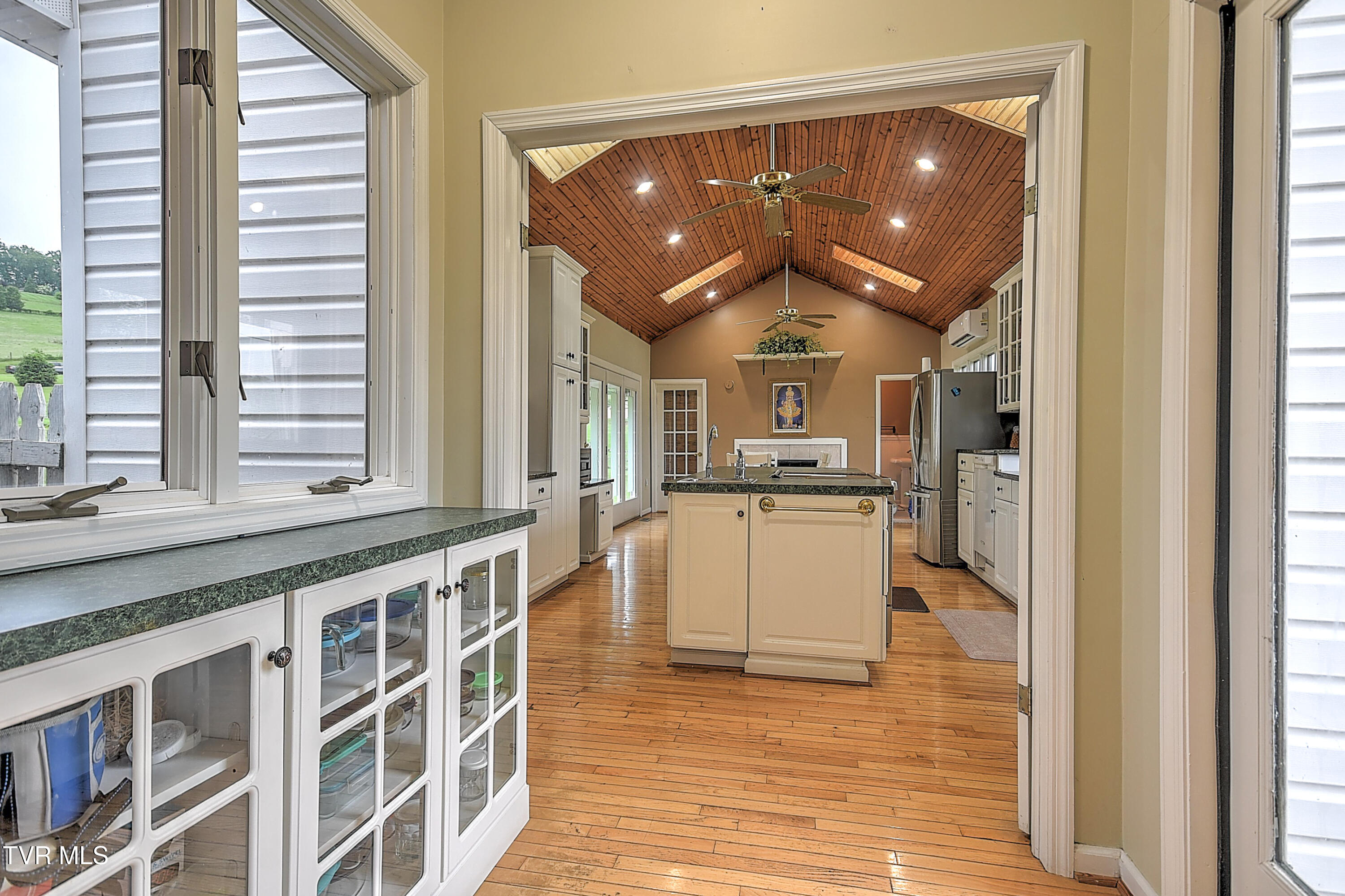 15497 Porterfield Highway, Abingdon, Virginia image 20