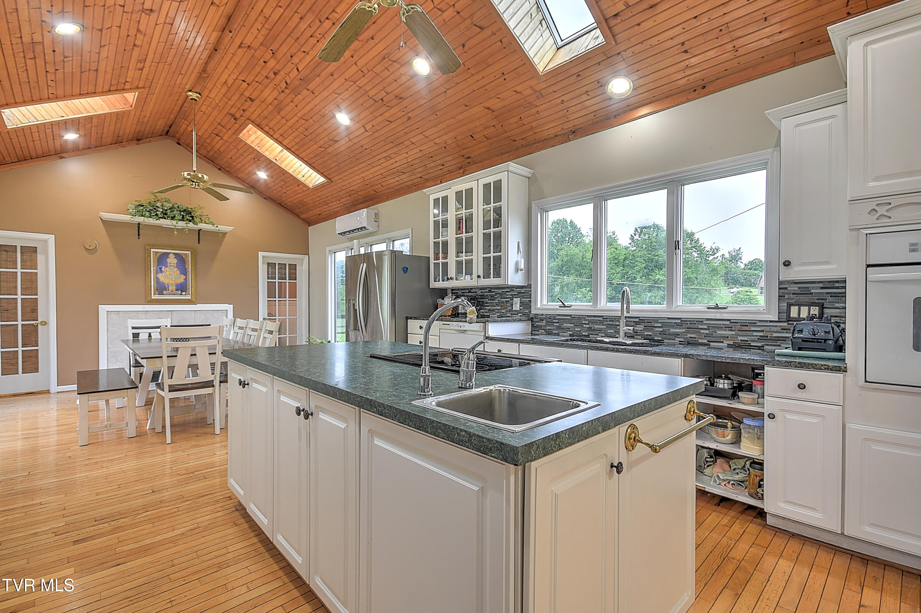15497 Porterfield Highway, Abingdon, Virginia image 23