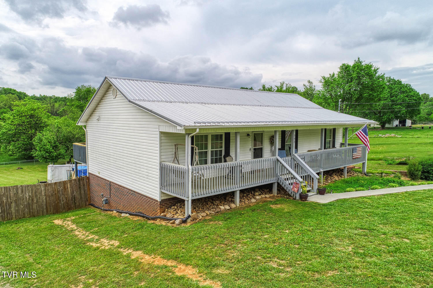 305 Old Stage Road, Rogersville, Tennessee image 2