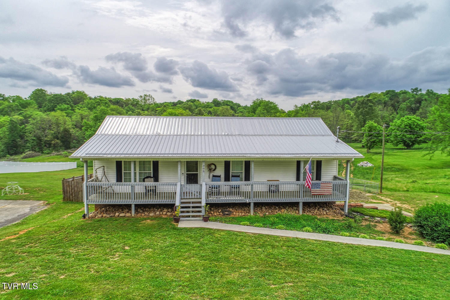 305 Old Stage Road, Rogersville, Tennessee image 1
