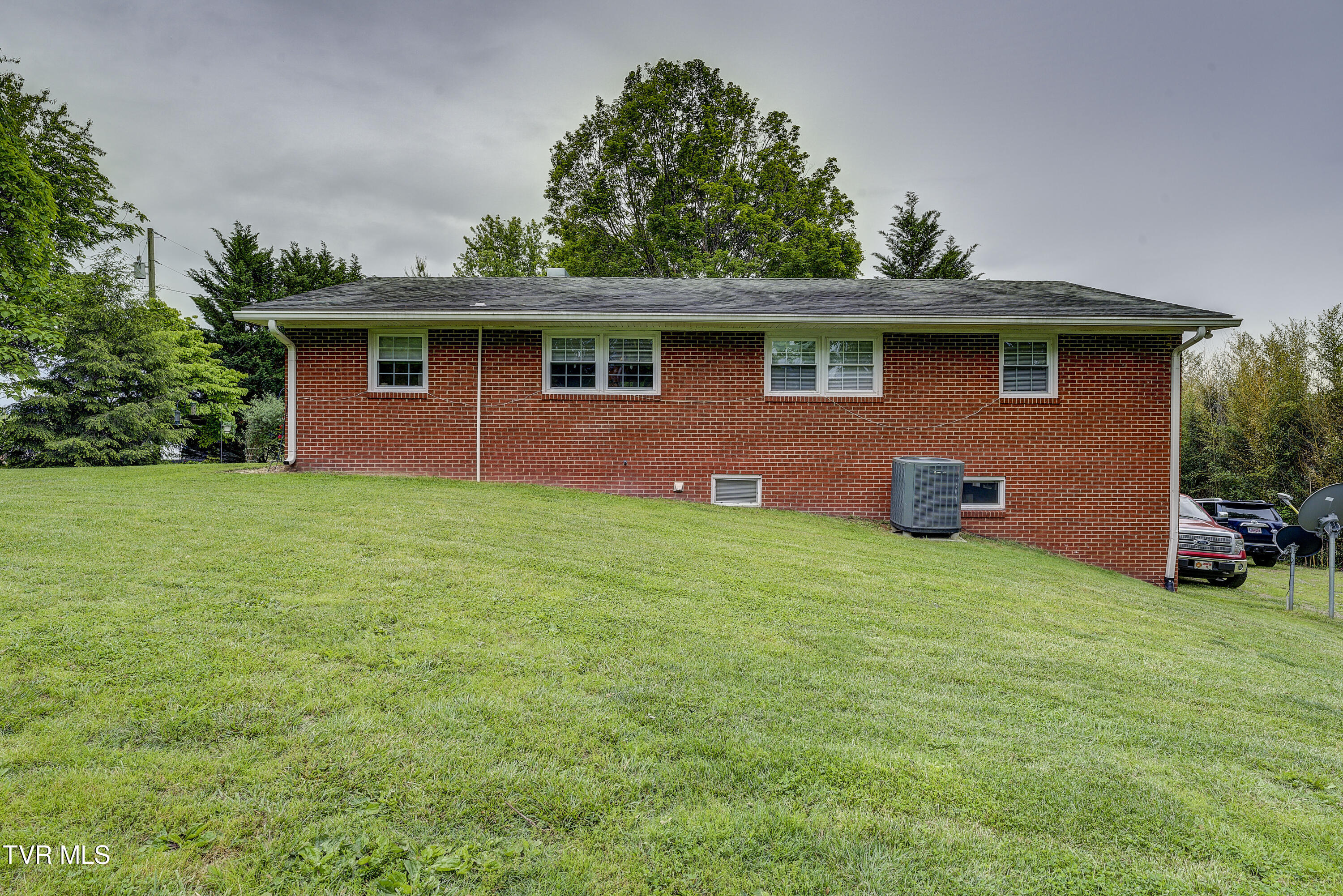 3395 Milburnton Road, Limestone, Tennessee image 5