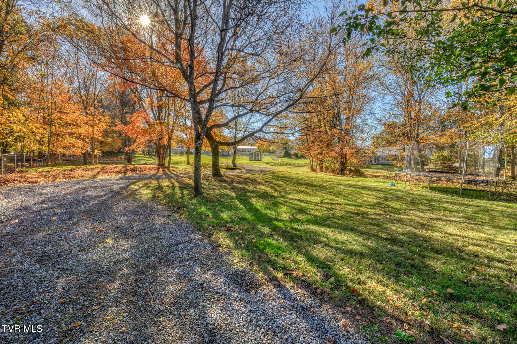 Johnson City, Tennessee 37601, United States, 3 Bedrooms Bedrooms, ,2 BathroomsBathrooms,Residential,Pending,34448