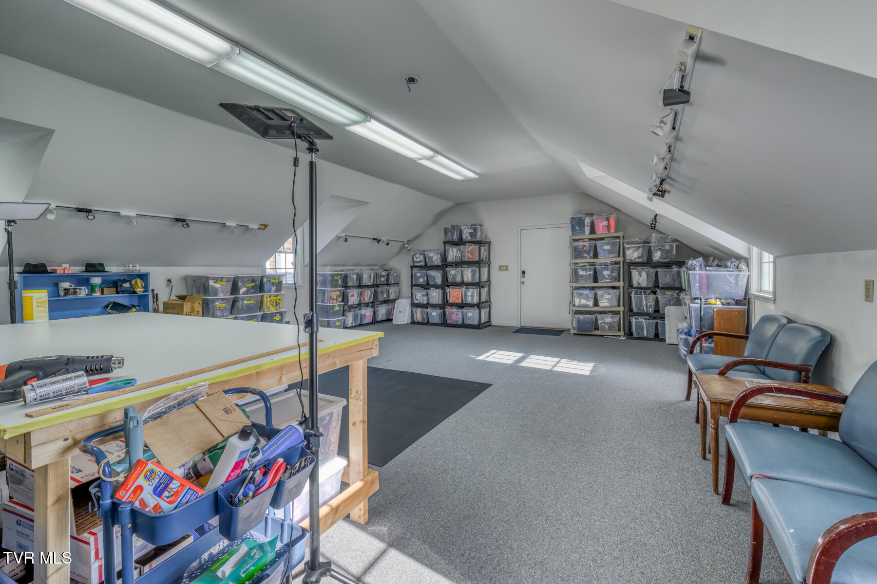 Johnson City, Tennessee 37601, United States, 3 Bedrooms Bedrooms, ,2 BathroomsBathrooms,Residential,Pending,34448