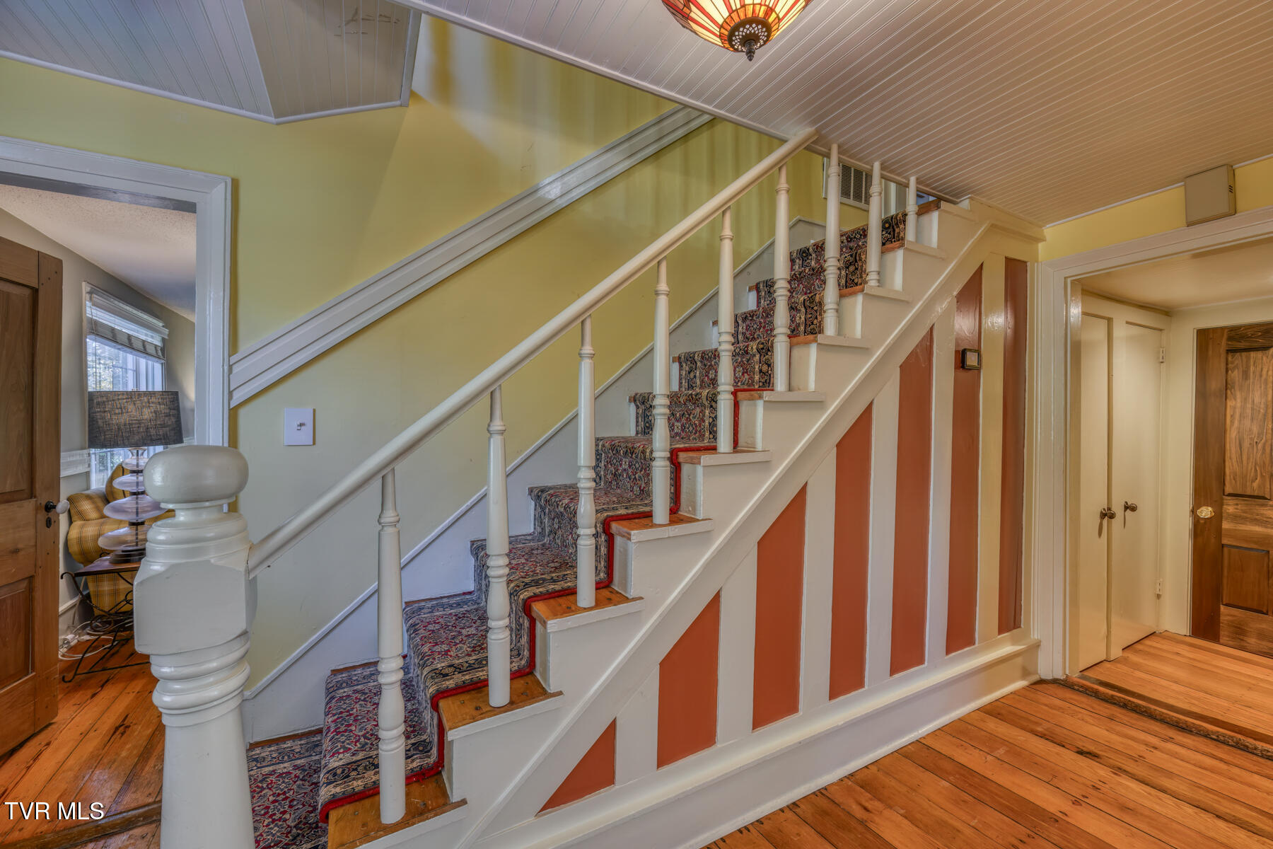 Johnson City, Tennessee 37601, United States, 3 Bedrooms Bedrooms, ,2 BathroomsBathrooms,Residential,Pending,34448