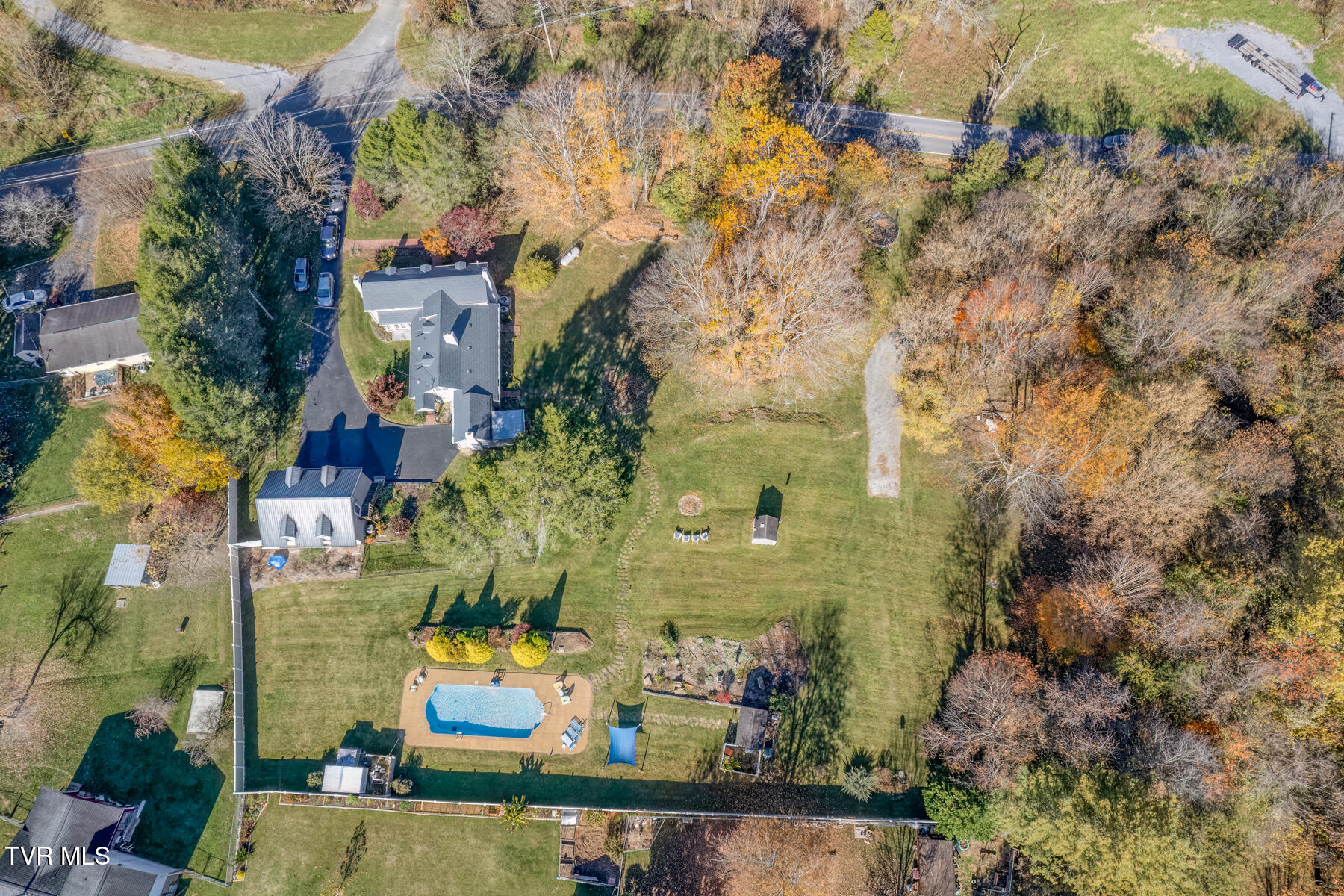 Johnson City, Tennessee 37601, United States, 3 Bedrooms Bedrooms, ,2 BathroomsBathrooms,Residential,Pending,34448