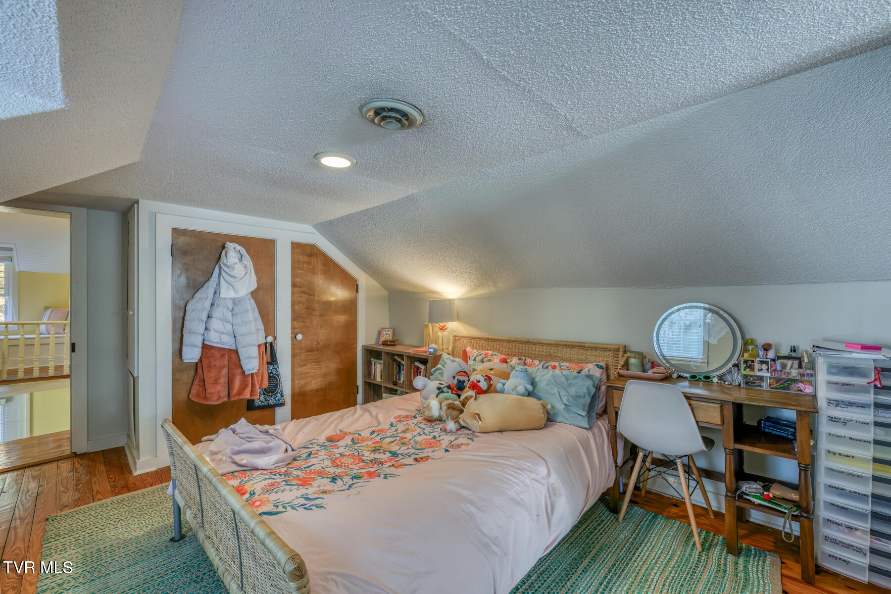 Johnson City, Tennessee 37601, United States, 3 Bedrooms Bedrooms, ,2 BathroomsBathrooms,Residential,Pending,34448