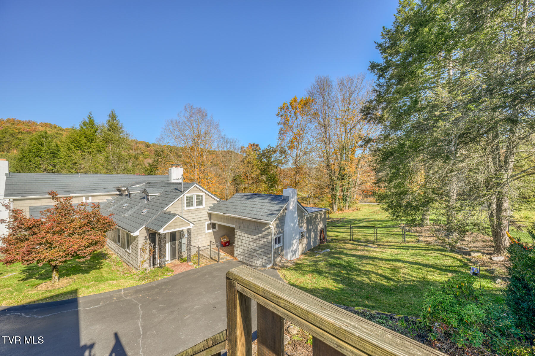 Johnson City, Tennessee 37601, United States, 3 Bedrooms Bedrooms, ,2 BathroomsBathrooms,Residential,Pending,34448