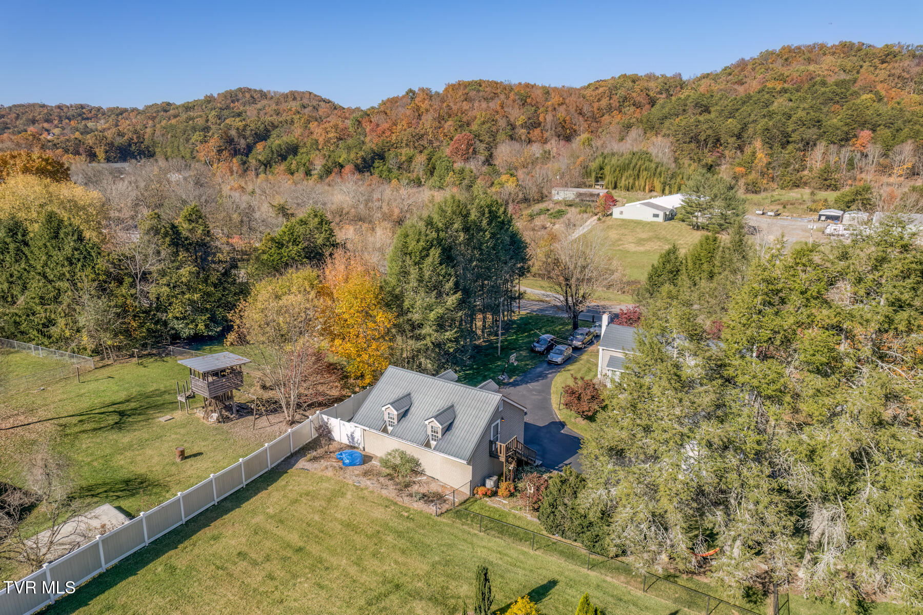 Johnson City, Tennessee 37601, United States, 3 Bedrooms Bedrooms, ,2 BathroomsBathrooms,Residential,Pending,34448