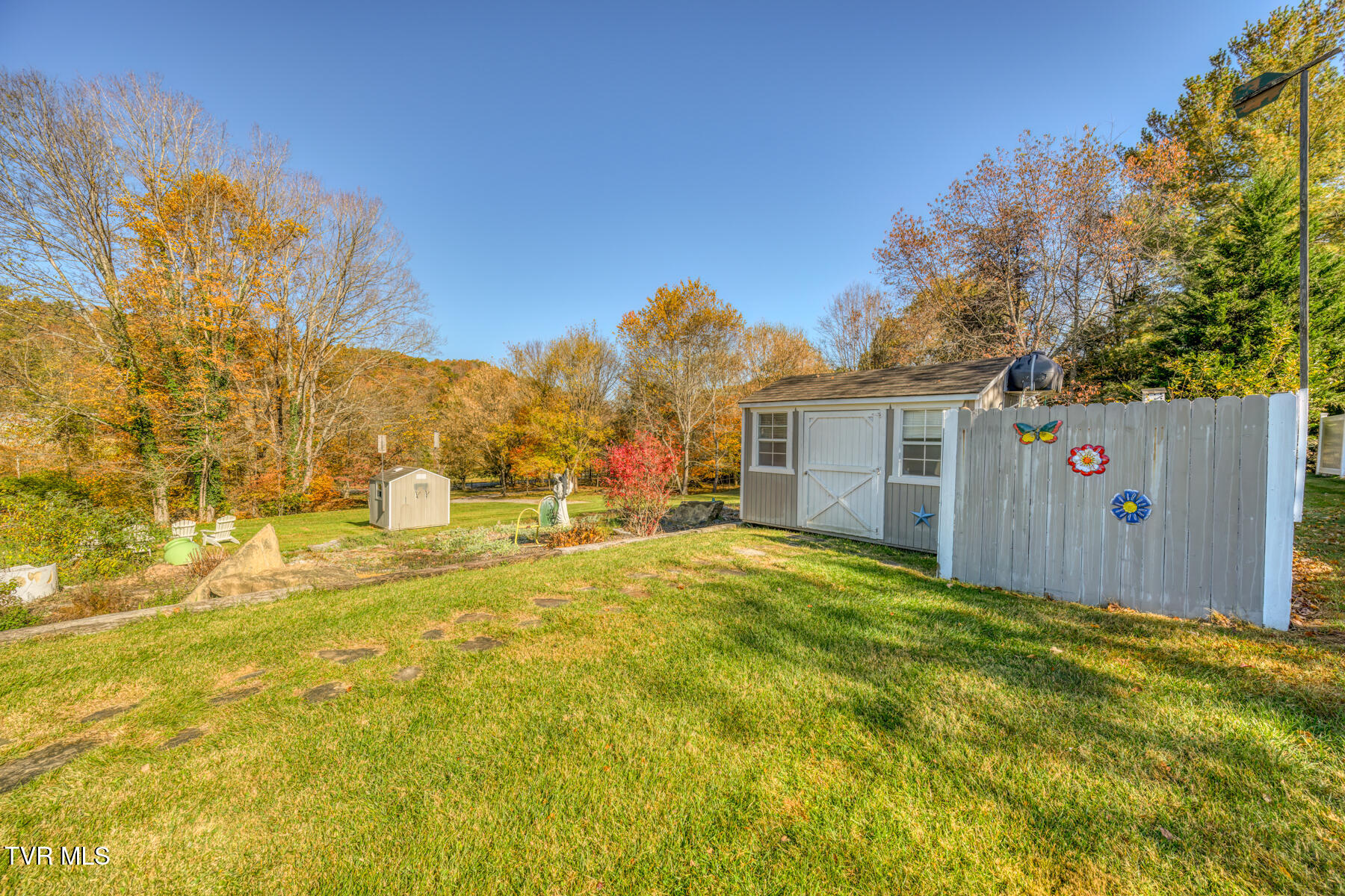 Johnson City, Tennessee 37601, United States, 3 Bedrooms Bedrooms, ,2 BathroomsBathrooms,Residential,Pending,34448