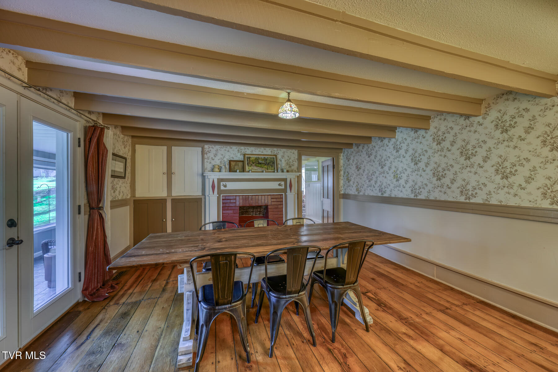 Johnson City, Tennessee 37601, United States, 3 Bedrooms Bedrooms, ,2 BathroomsBathrooms,Residential,Pending,34448