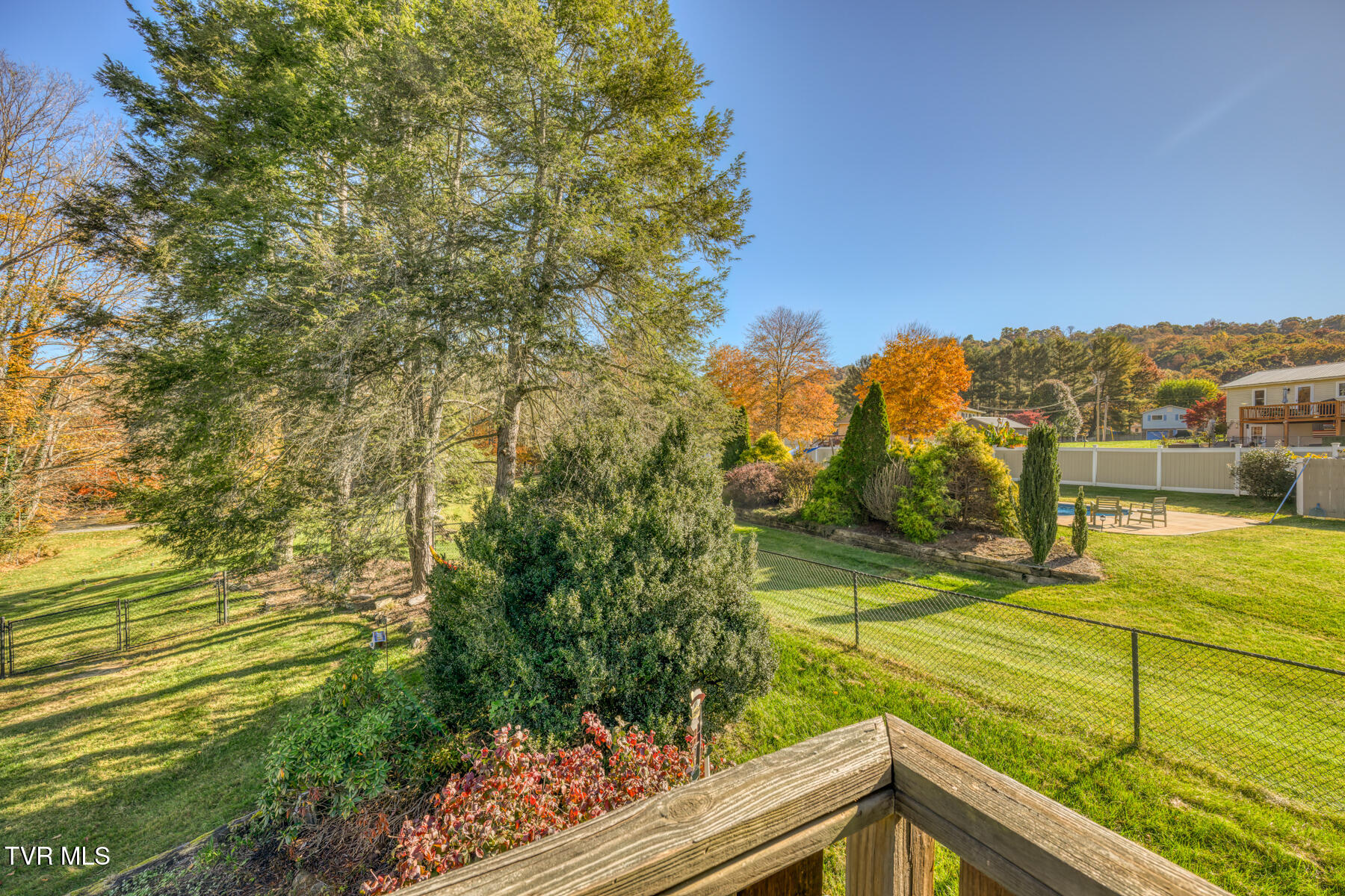 Johnson City, Tennessee 37601, United States, 3 Bedrooms Bedrooms, ,2 BathroomsBathrooms,Residential,Pending,34448