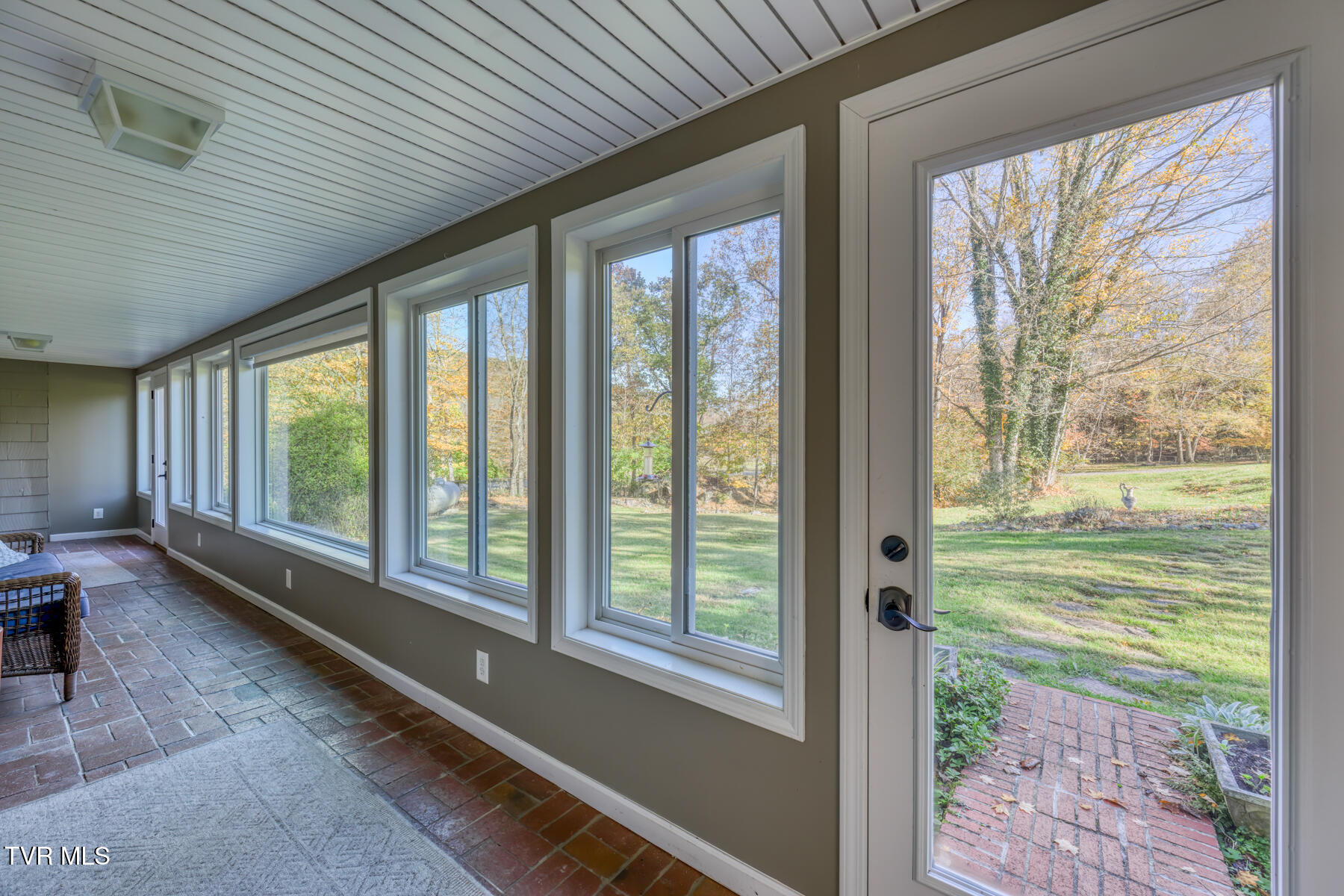 Johnson City, Tennessee 37601, United States, 3 Bedrooms Bedrooms, ,2 BathroomsBathrooms,Residential,Pending,34448