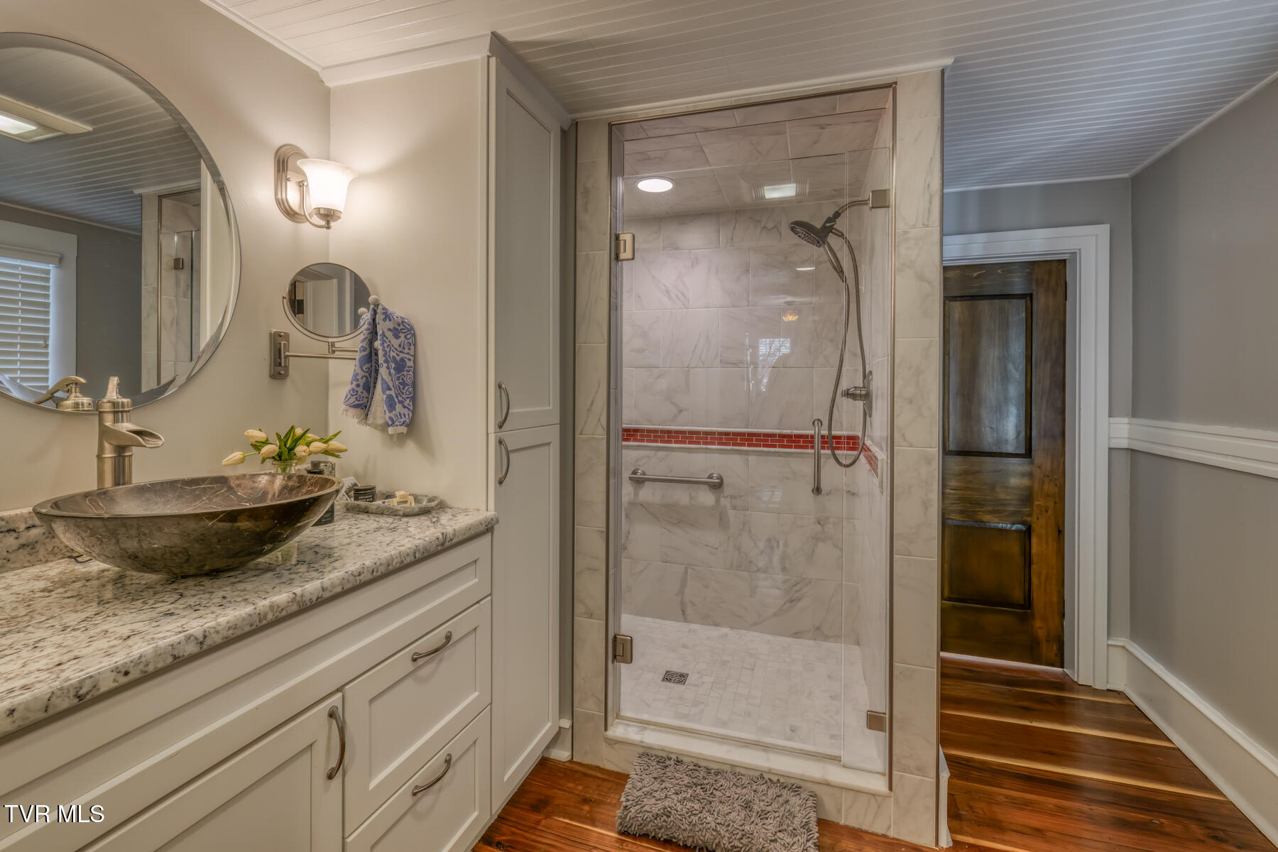 Johnson City, Tennessee 37601, United States, 3 Bedrooms Bedrooms, ,2 BathroomsBathrooms,Residential,Pending,34448