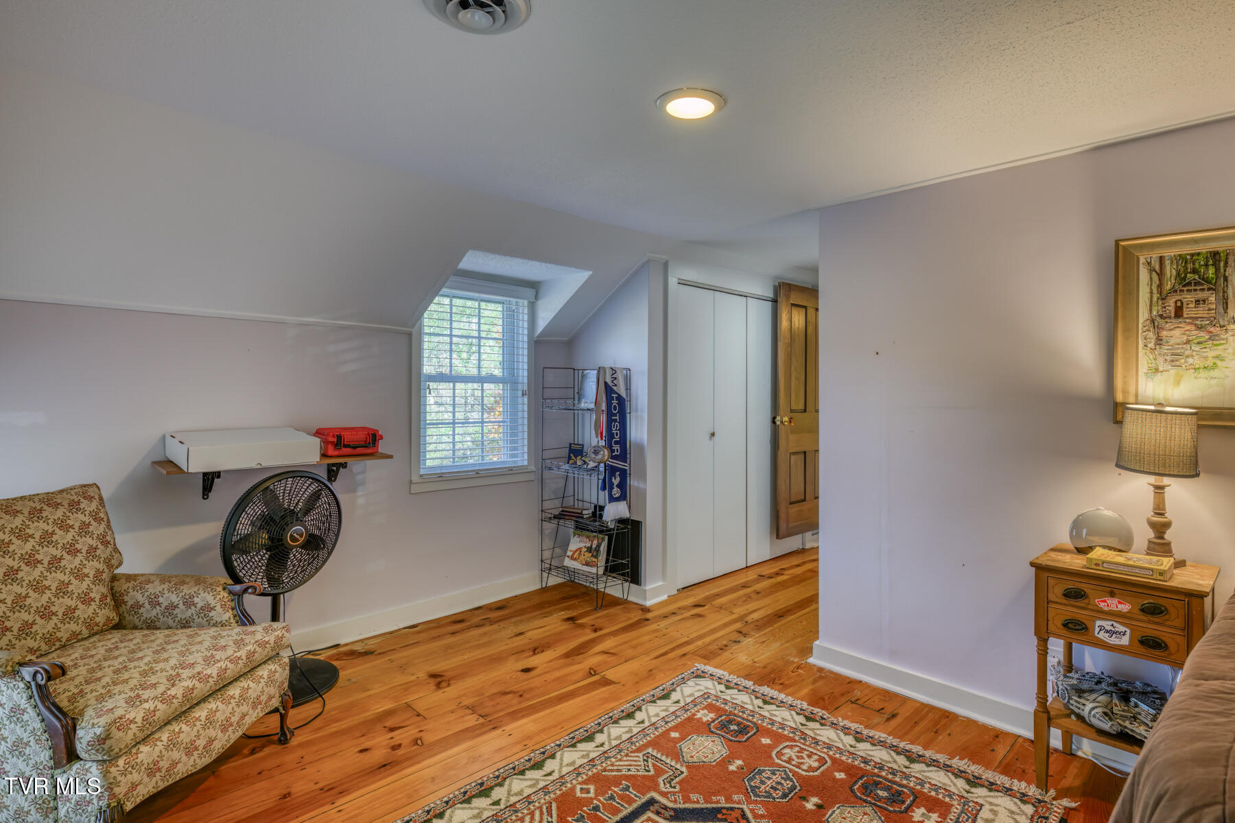 Johnson City, Tennessee 37601, United States, 3 Bedrooms Bedrooms, ,2 BathroomsBathrooms,Residential,Pending,34448